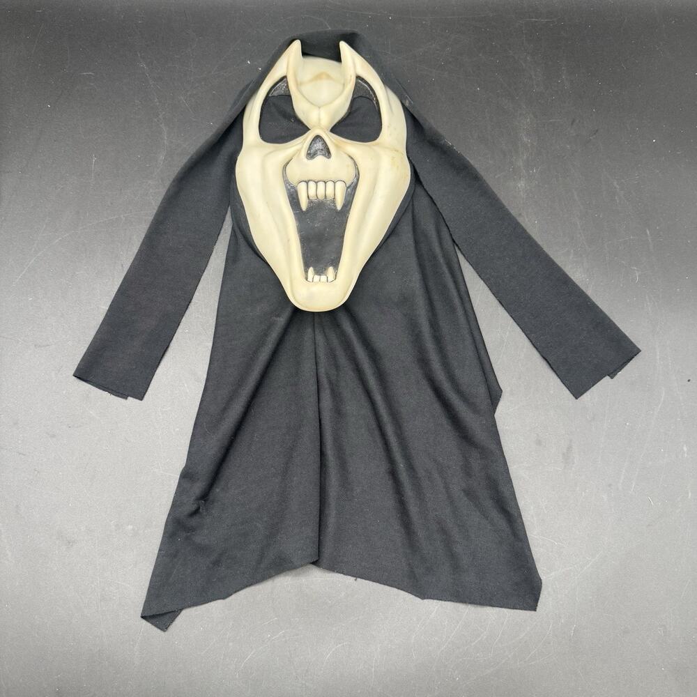 Vintage Easter Unlimited Fun World Scream Ghost Face Vampire Fangs Mask 9206